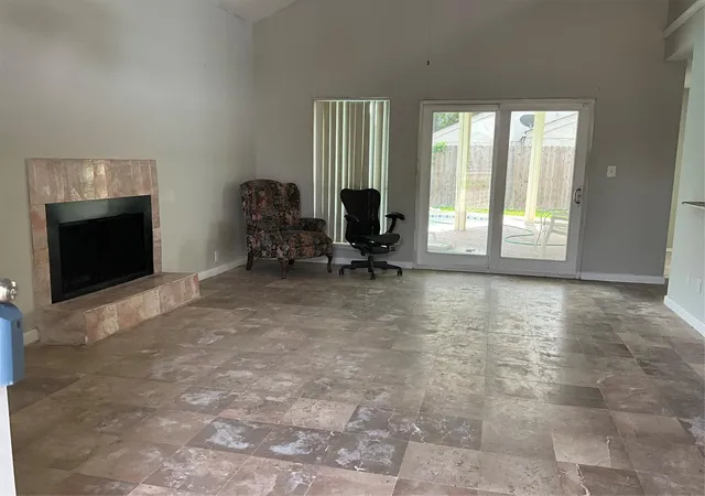 2nd image of 11111 Petworth Dr, Houston, TX 77072 | MLS# 18900491