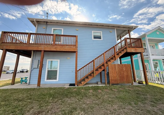 Photo 2 of Single family home for sale at 1401 12th Street, Galveston, TX 77550 | MLS# 35671616 | Listing updated on 2026-07-03