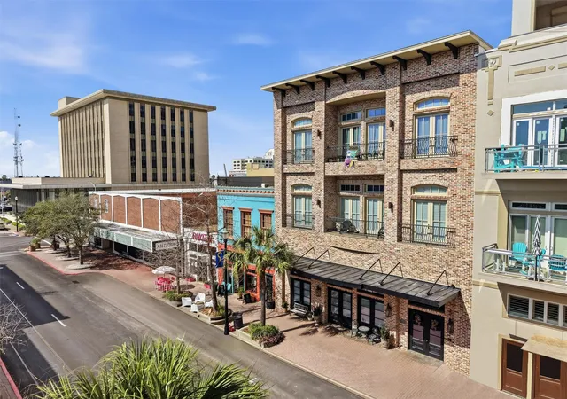 Homes for sale in Galveston, TX | 2214 Post Office Street, Galveston, TX 77550 | Houzeo