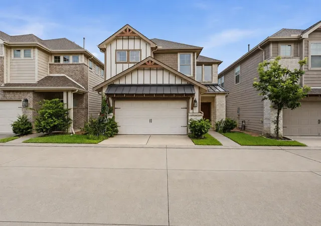 Photo 1 of Single family home for sale at 4028 Starbright St, Houston, TX 77018 | MLS# 80615781 | Listing updated on 2026-09-17