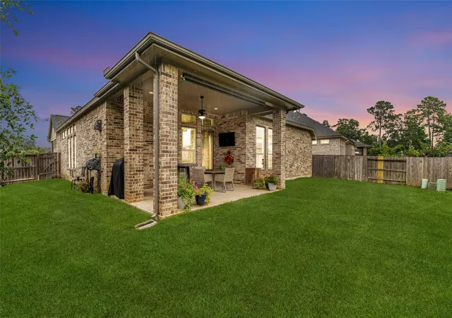 4th image of 561 Rolling Brook Ln, Pinehurst, TX 77362 | MLS# 74918640