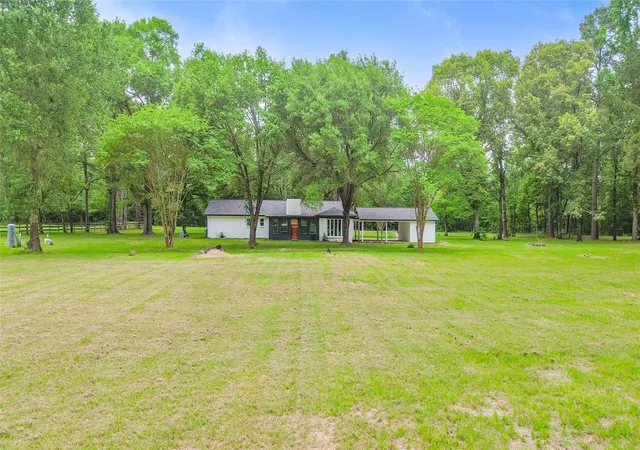 5th image of 74 Robinson Rd, Huntsville, TX 77320 | MLS# 34807989