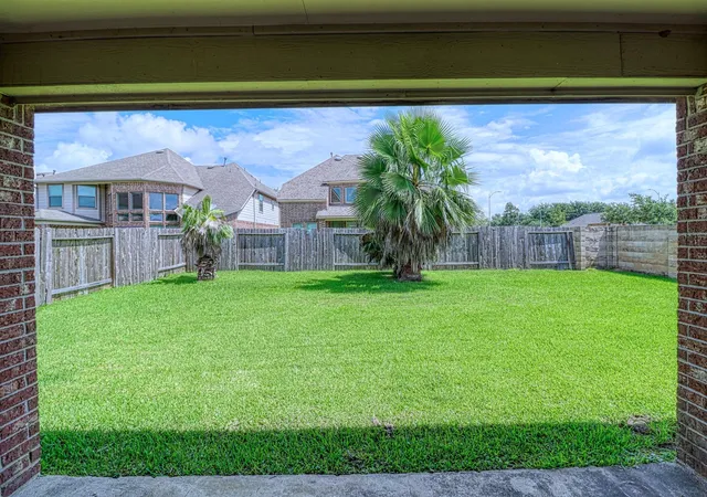 Photo 2 of Single family home for sale at 2735 Diamond Vista Ln, Rosharon, TX 77583 | MLS# 78749076 | Listing updated on 2026-09-05