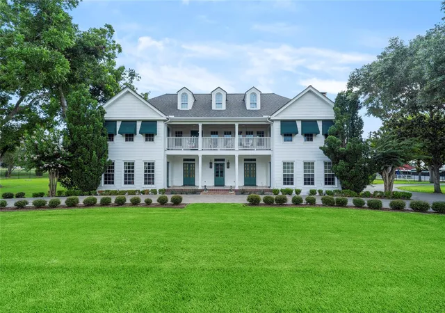 Photo 3 of Mansion for sale at 9827 Fm 2759 Rd, Richmond, TX 77469 | MLS# 46107631 | Listing updated on 2026-05-17