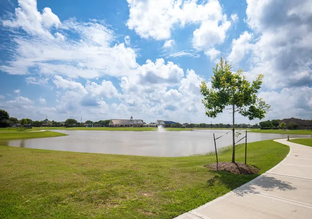 2nd image of 810 Aqua Vis, Rosenberg, TX 77469 | MLS# 64186947