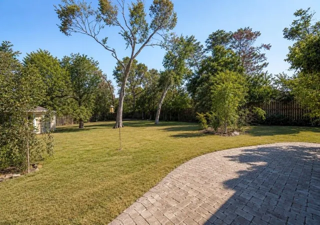 Photo 2 of Single family home for sale at 670 Fawn Dr, Houston, TX 77015 | MLS# 89227462 | Listing updated on 2026-07-16