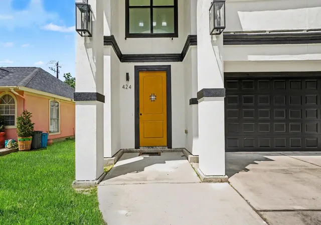 5th image of 424 S Holmes St, La Porte, TX 77571 | MLS# 28808980