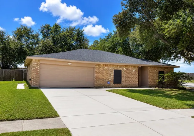 1st image of 6221 Silver Leaf Dr, League City, TX 77573 | MLS# 94187079