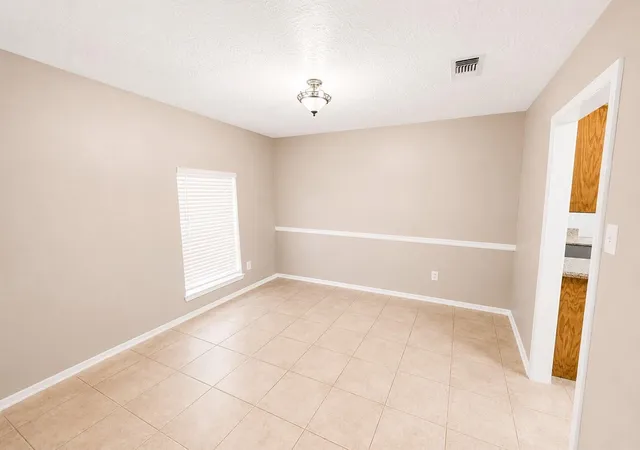 3rd image of 6221 Silver Leaf Dr, League City, TX 77573 | MLS# 94187079