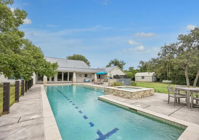 Photo 4 of Single family home for sale at 440 Piney Creek Road Road, Bellville, TX 77418 | MLS# 56871334 | Listing updated on 2026-09-04
