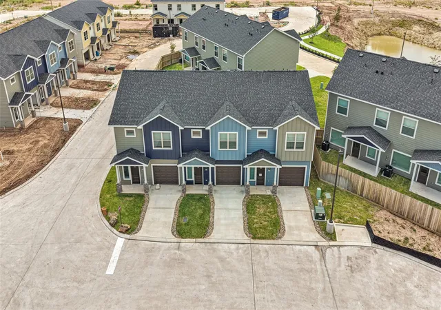 3rd image of 14010 Longstreet Rd, Willis, TX 77318