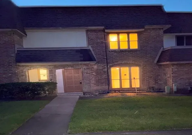 2nd image of 2917 Nottingham Ln, Missouri City, TX 77459 | MLS# 38738909