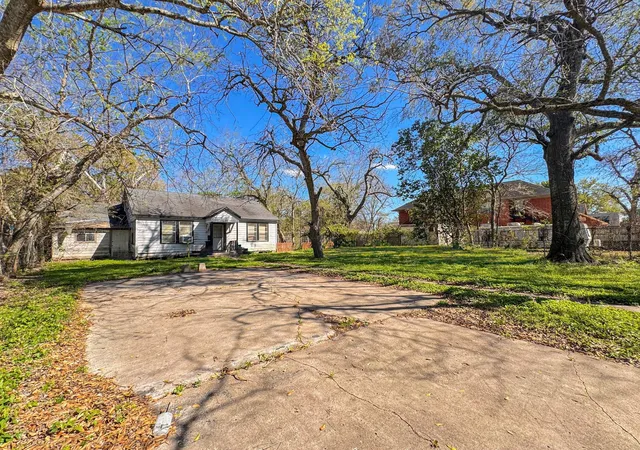Homes for sale in Rosenberg, TX | 807 7Th St, Rosenberg, TX 77471 | MLS# 10933528