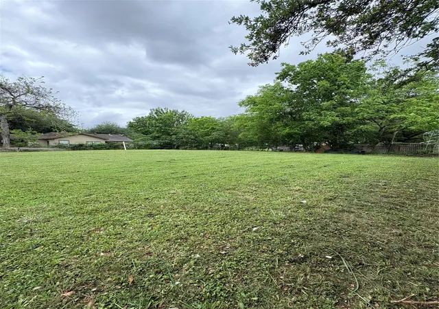2nd image of 4503 Collingsworth St, Houston, TX 77026 | MLS# 41128777