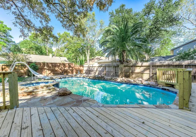 Photo 2 of Sale Pending at 3511 Tree Ln, Kingwood, TX 77339 | MLS# 81683256 | Listing updated on 2026-07-03