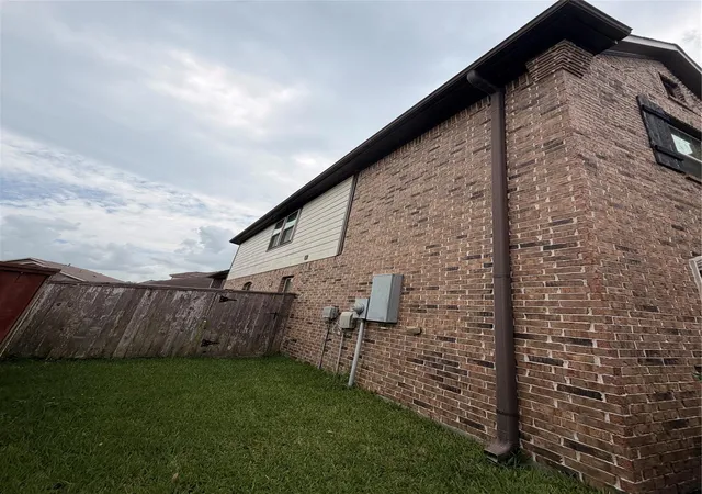2nd image of 9722 Lauren Briar Ln, Humble, TX 77396 | MLS# 67989120