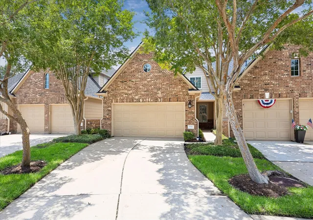 1st image of 1711 Quiet Pond Dr, Sugar Land, TX 77479 | MLS# 40542617