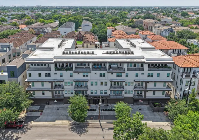 4th image of 4819 Caroline St #111, Houston, TX 77004 | MLS# 60693912
