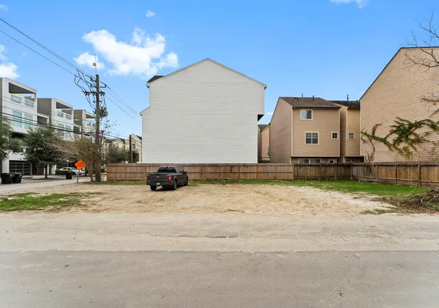Photo 3 of Land for sale at 5807 Katy St, Houston, TX 77007 | MLS# 36503494 | Listing updated on 2026-07-28