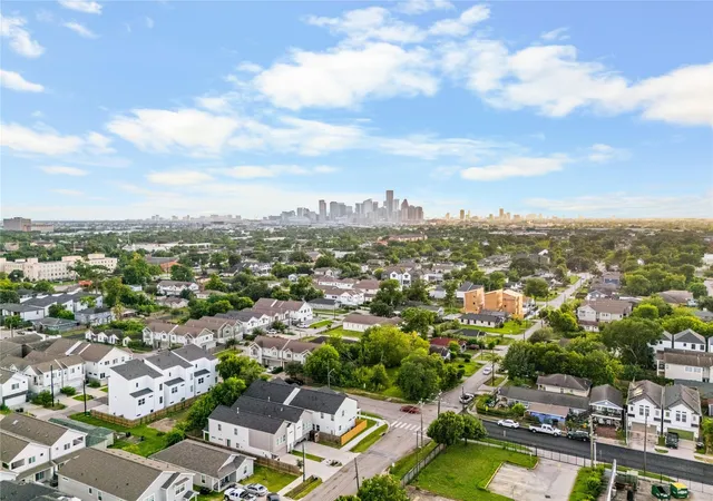 31st image of 1912 Schweikhardt St, Houston, TX 77020 | MLS# 47176017