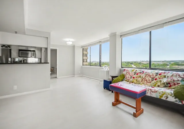 3rd image of 3525 Sage Rd #1110, Houston, TX 77056 | MLS# 90343754