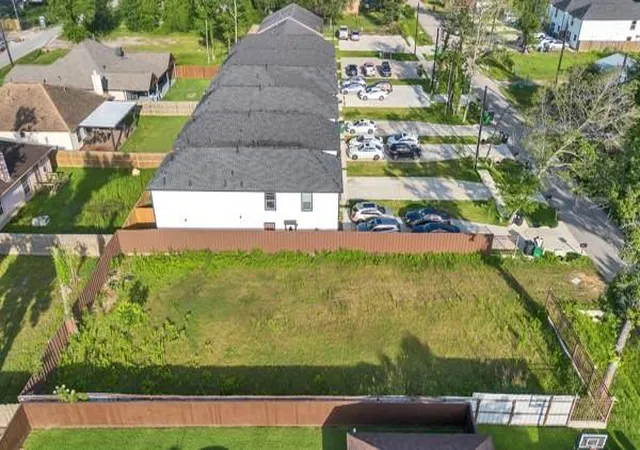 Photo 3 of Land for sale at 8230 Bigwood St, Houston, TX 77078 | MLS# 22639790 | Listing updated on 2026-09-08