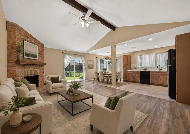 Photo 4 of Single family home for sale at 715 N Fork Ct, Katy, TX 77450 | MLS# 65370697 | Listing updated on 2026-09-19