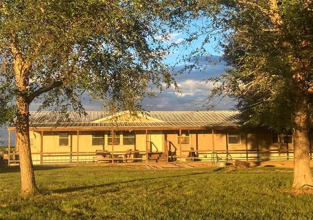 5th image of 5848 Mieth Rd, Sealy, TX 77474 | MLS# 73578867