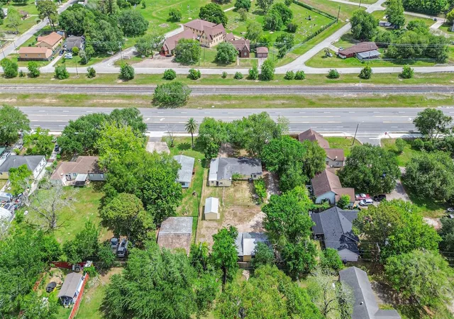 Homes for sale in La Marque, TX | 1732 Hwy 3, La Marque, TX 77568 | MLS# 69747755