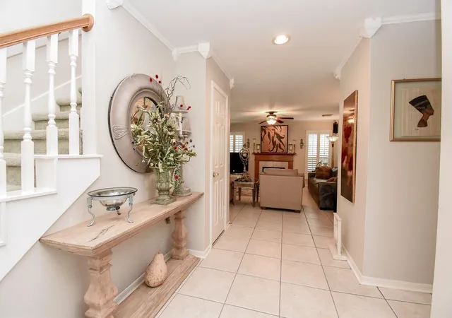 3rd image of 222 High Meadows Dr, Sugar Land, TX 77479 | MLS# 50370989