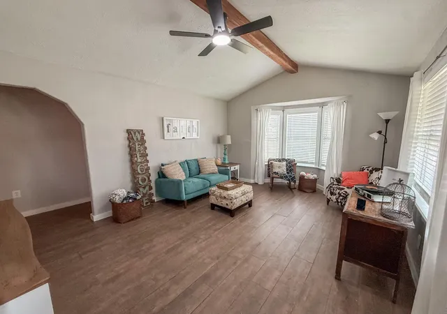 2nd image of 224 Maple Dr, Hitchcock, TX 77563 | MLS# 44936393