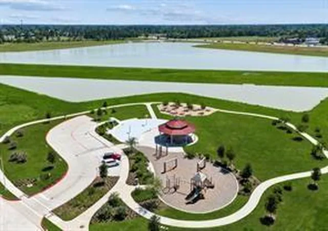 Photo 3 of Single family home for sale at 330 Smugglers Bay Ln, Crosby, TX 77532 | MLS# 55754675 | Listing updated on 2026-09-02
