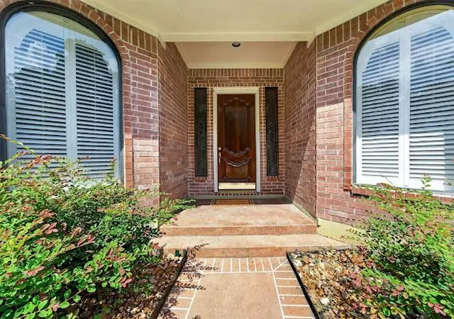 Photo 2 of Single family home for sale at 24602 W Kingscrest Cir, Spring, TX 77389 | MLS# 11623088 | Listing updated on 2026-09-01