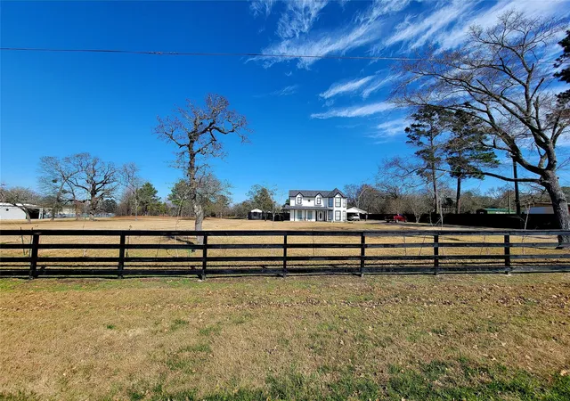 Homes for sale in Huntsville, TX | 1828 State Hwy 75 Hwy N, Huntsville, TX 77320 | MLS# 73667485