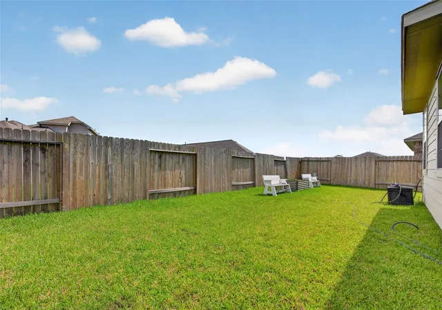 Photo 27 of Sale Pending at 1329 Red Hills Dr, Rosharon, TX 77583 | MLS# 26499792 | Listing updated on 2026-09-11