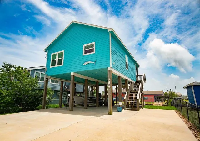 1st image of 165 County Road 201, Bay City, TX 77414 | MLS# 68233558