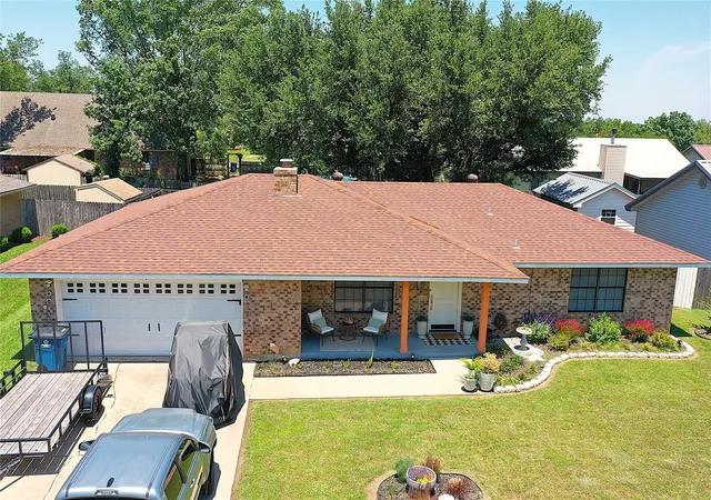 Homes for sale in Mexia, TX | 1105 La Villeta St, Mexia, TX 76667 | MLS# 75751782