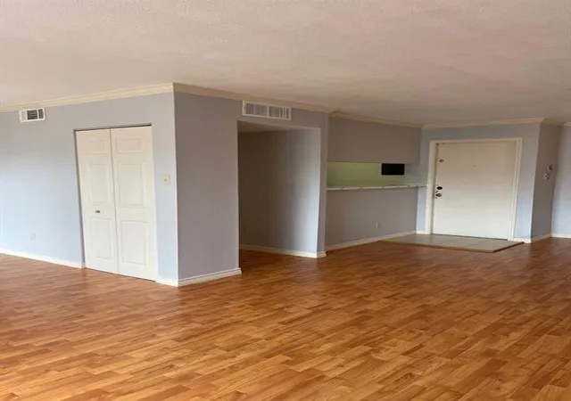 2nd image of 2820 S Bartell Dr, Houston, TX 77054
