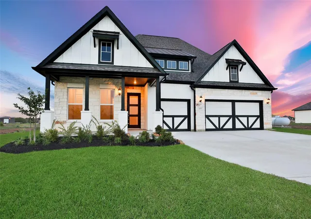 Photo 2 of Single family home for sale at 4515 Magnolia Bnd Dr, Rosharon, TX 77583 | MLS# 55115285 | Listing updated on 2026-08-30