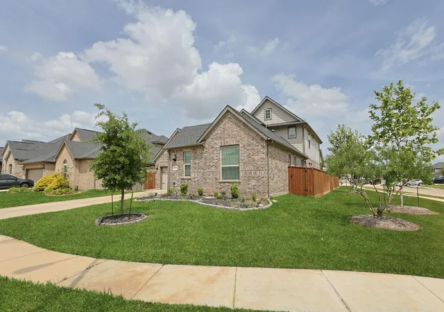 Photo 3 of Single family home for sale at 17302 Willow Lexington Ct, Hockley, TX 77447 | MLS# 56920617 | Listing updated on 2026-09-21