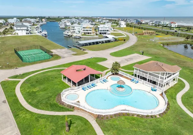 5th image of 20603 E Sunset Bay Dr, Galveston, TX 77554 | MLS# 59989050