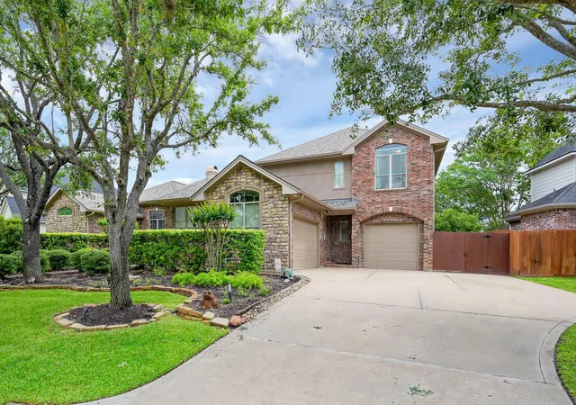 Photo 4 of Single family home for sale at 13914 Rustic Hills Ln, Cypress, TX 77429 | MLS# 27537156 | Listing updated on 2026-09-19