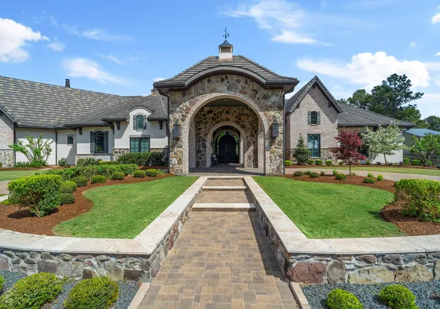 Photo 3 of Mansion for sale at 5 Willowcreek Ranch Rd, Tomball, TX 77377 | MLS# 48886411 | Listing updated on 2026-08-13