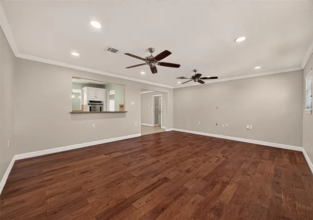 2nd image of 7210 Yucca Dr, Galveston, TX 77551 | MLS# 16232440