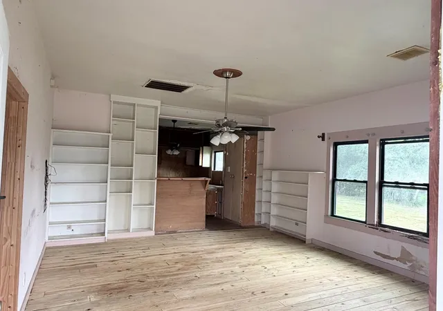 Homes for sale in Freeport, TX | 419 W 2Nd St, Freeport, TX 77541 | MLS# 832897