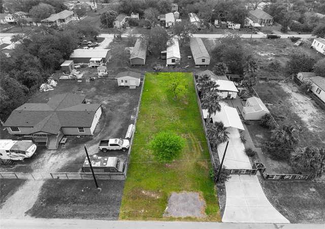Homes for sale in Dickinson, TX | 309 5Th St, Dickinson, TX 77539 | MLS# 15799250