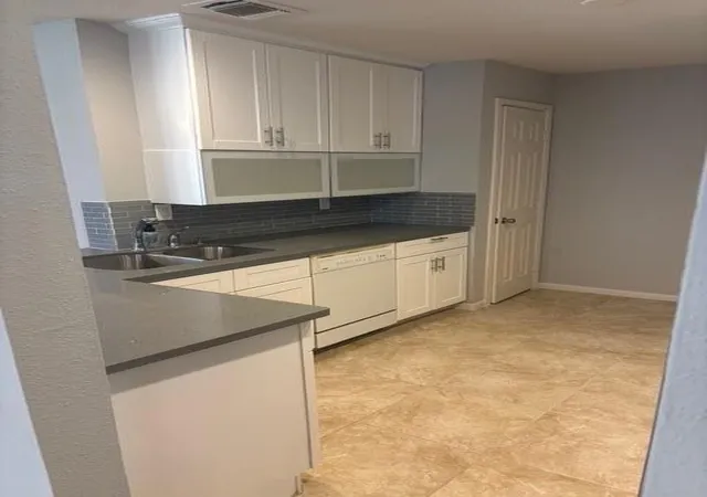 4th image of 2211 S Kirkwood Rd #22, Houston, TX 77077 | MLS# 91371538