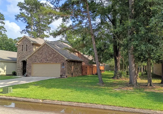 Photo 3 of Single family home for sale at 11235 Glenforest Dr, Montgomery, TX 77356 | MLS# 49238753 | Listing updated on 2026-09-13