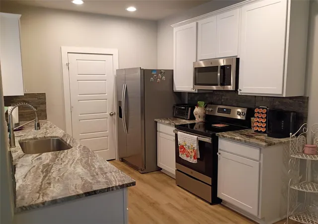 Photo 3 of Single family home for sale at 11235 Glenforest Dr, Montgomery, TX 77356 | MLS# 49238753 | Listing updated on 2026-09-13
