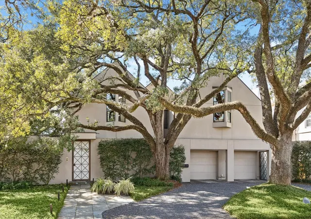 Photo 1 of Single family home for sale at 4013 Ella Lee Ln, Houston, TX 77027 | MLS# 79181916 | Listing updated on 2026-09-15